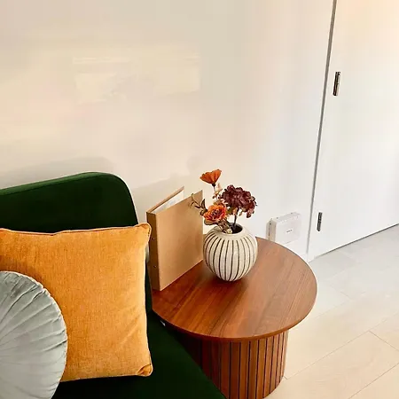 Apartment 300 Meter Walk To Lego House - 50m2 Cozy - Unit D *